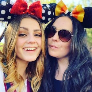 Meet your Posher, April